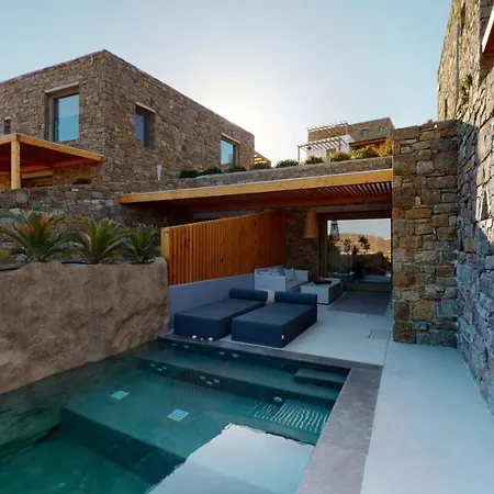 Hotel Panormos Bay Suites 5*