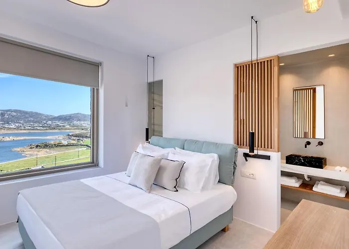 Panormos Bay Suites 5*