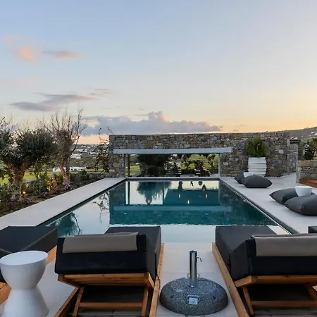 ホテル Panormos Bay Suites 5*