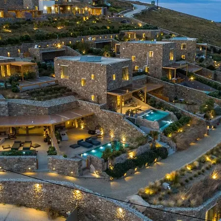 Otel Panormos Bay Suites 5*