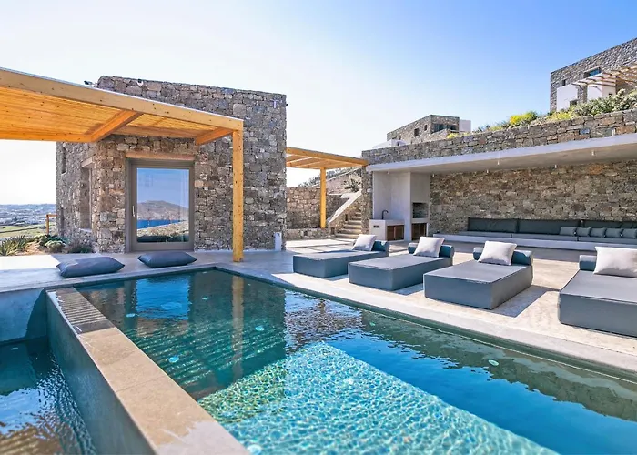 Otel Panormos Bay Suites