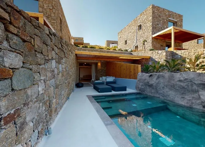 Panormos Bay Suites Otel 5*