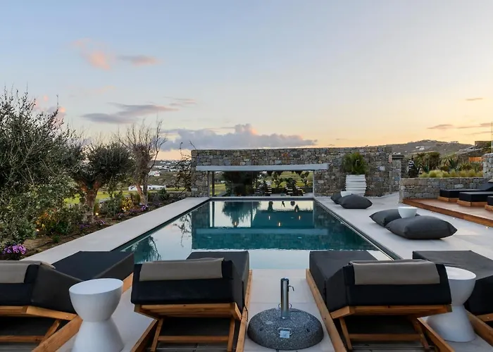 Отель Panormos Bay Suites 5*