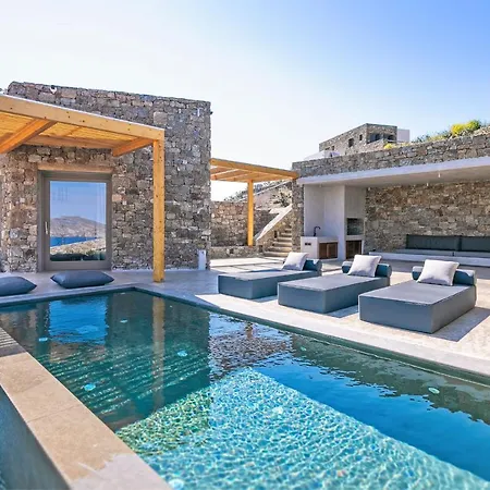 Szálloda Panormos Bay Suites