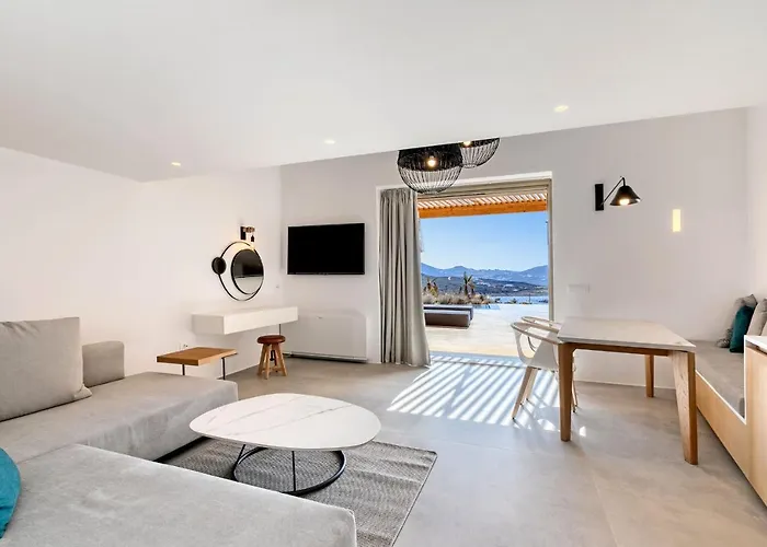 Panormos Bay Suites Hotel